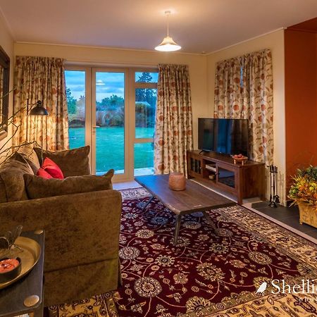טוויזל Night Sky Cottages - Kea Cottage - Luxury מראה חיצוני תמונה