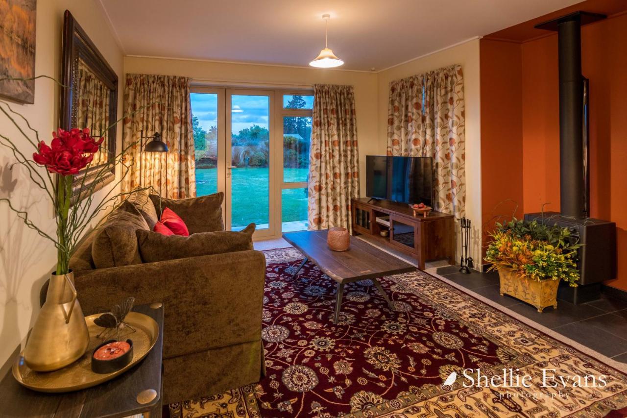 טוויזל Night Sky Cottages - Kea Cottage - Luxury מראה חיצוני תמונה